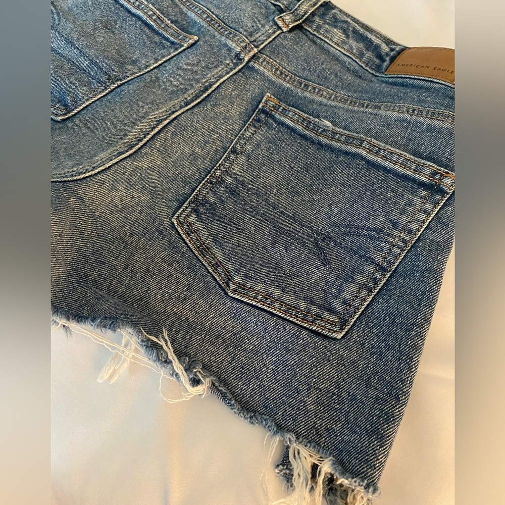 AE Strigid Mom Shorts Size 0 - Picture 4 of 15